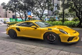 Porsche 911 GT3 RS hơn 13,9 tỷ tại Việt Nam ra biển số