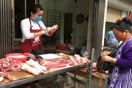 Bất chấp mọi lệnh giảm, giá thịt lợn tăng cao chưa từng có