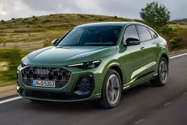 Audi Q5 Sportback 2025 từ 57.500 USD, sẵn sàng đấu BMW X4
