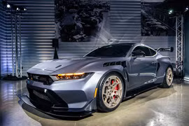 Ford Mustang GTD 2025 mạnh như "quái vật" GT3, từ 7,3 tỷ đồng