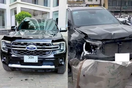 Ford Everest 2022 tai nạn nát đầu, "mông má" rao bán không đâm đụng