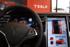 Tesla phải hoàn tiền cho khách mua Model 3 vì chế độ Autopilot