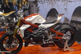 Chiêm ngưỡng streetfighter “hàng khủng” Bimota Impeto