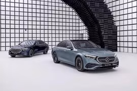 Mercedes-Benz E-Class L 2024 hạng sang chào hàng tại Trung Quốc