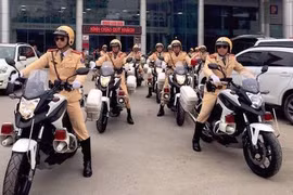 Dàn xe ôtô, môtô PKL "đặc chủng" phục vụ Đại hội Đảng