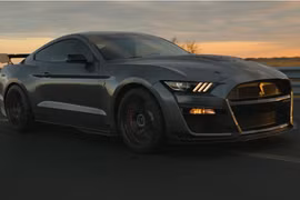 Ford Mustang Shelby GT500 thành "quái vật Venom 1000” nhờ Hennessey