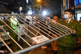 Gỡ lệnh cách ly ở phố Trúc Bạch, trừ nhà bệnh nhân thứ 17