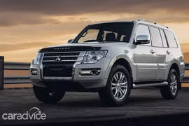 Cận cảnh Mitsubishi Pajero Final Edition 2021 giá từ 977 triệu đồng