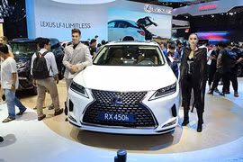 Cận cảnh xe sang Lexus RX 450h 2020 mới tại Việt Nam
