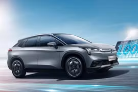 GAC Aion LX Plus của Trung Quốc - xe ôtô điện chạy 1.008 km/xạc