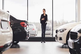 Những lưu ý khi mua xe sang tiền tỷ bạn cần biết 