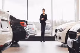 Những lưu ý khi mua xe sang tiền tỷ bạn cần biết 