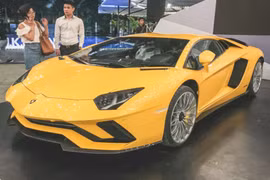 Đại gia Sài Gòn “tậu bò” Lamborghini Aventador S 40 tỷ