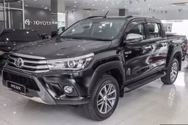 Toyota Hilux 2017 bản nâng cấp “chốt giá” 469 triệu đồng