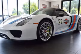 Siêu xe Porsche 918 Spyder cũ "làm giá" tới hơn 51 tỷ