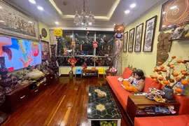 Cận cảnh nhà riêng của vợ chồng 'Táo mạng' Tự Long