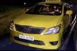 Công an phát hiện 3 ô tô chở 32 người Trung Quốc từ TPHCM đi Tây Ninh