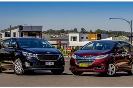 Kia Grand Sedona “đấu đầu” Honda Odyssey tại Việt Nam