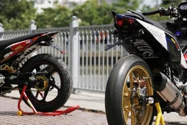 Cặp đôi Yamaha Exciter “độ full đồ chơi” độc nhất Sài Gòn