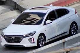 “Xế xanh” Hyundai Ioniq, đối thủ trực tiếp với Toyota Prius
