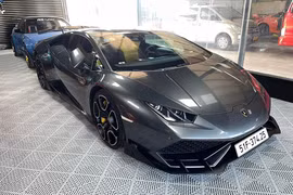 Đại gia đổi siêu xe Lamborghini hơn 12 tỷ lấy lan đột biến