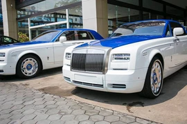 Đại gia Campuchia tậu bộ đôi Rolls-Royce "hàng khủng"