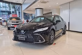 Loạt ôtô tại Việt Nam không tăng mà "đại hạ giá tháng cô hồn“