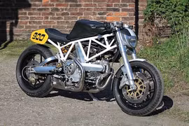 Ducati 900SS "phẫu thuật thẩm mỹ" thành cafe racer cực chất