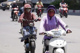 Dự báo thời tiết 20/4, nắng nóng khắp 3 miền, có nơi 37 độ