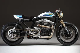 Harley Sportster 883 biến hình xe đua drag “mông bự” 