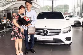 Vợ 9X tặng chồng Mercedes tiền tỷ khiến dân mạng “phát hờn”