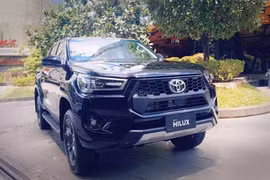 Cận cảnh Toyota Hilux 2024 nâng cấp từ 685 triệu đồng, sắp về Việt Nam