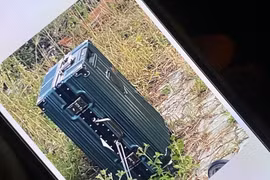 Đà Nẵng: Có gì trong vali vứt bên đường khiến công an phong tỏa?