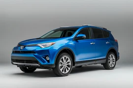 Toyota ra mắt RAV4 2016 - Thay đổi từ trong ra ngoài