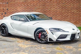 Toyota Supra GR Launch Edition 2020 đầu tiên lên sàn xe cũ