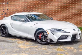 Toyota Supra GR Launch Edition 2020 đầu tiên lên sàn xe cũ