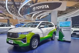 Toyota Innova Hybrid 2025 chạy bằng nhiên liệu sinh học ra mắt