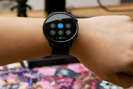 Xiaomi Mi Watch Color có pin lên tới hơn 2 tuần sử dụng