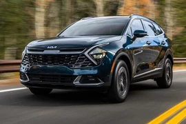 KIA lập kỷ lục bán ôtô năm 2024 với hơn 3 triệu xe bán ra