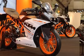 KTM bất ngờ tung ra bản 250 cc cho dòng Duke và RC