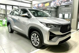 Toyota Innova Cross chạy 14.000 km, lên sàn xe cũ bán hơn 1 tỷ đồng