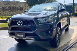 Chi tiết Toyota Hilux 2024 từ 685 triệu đồng sắp về Việt Nam