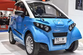 Xe ôtô điện lội nước giá chỉ 438 triệu đồng ở Thái Lan