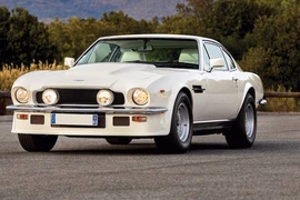 Ngắm Aston Martin V8 "siêu hiếm" sắp lên sàn đấu giá