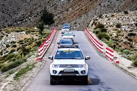 Dàn xế hộp "hành xác" cùng Continental đến “nóc nhà thế giới“