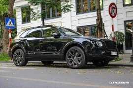 Cận cảnh Bentley Bentayga Design Series gần 20 tỷ của đại gia Hà Nội