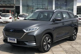 Oshan X7 EV - SUV điện Trung Quốc chỉ 562 triệu đồng