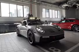 Porsche 911 Dakar hơn 15 tỷ - siêu xe off-road của đại gia Sài Gòn