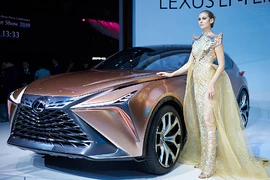Ngắm xe sang Lexus LF-1 Limitless mới tại triển lãm VMS 2019