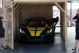 Đập thùng siêu xe “siêu mạnh, siêu nhẹ” Lotus 3-Eleven 